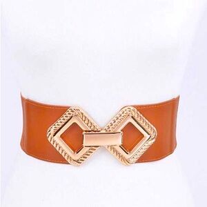 Chunky Vegan Leather Elastic Statement Belt